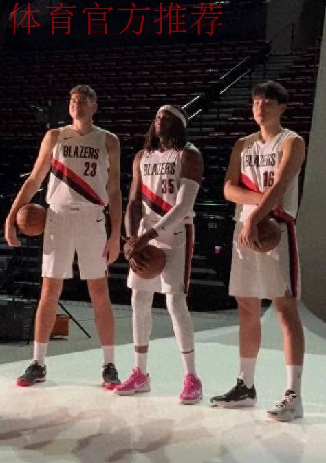 完爆克林根+碾压罗威!杨瀚森打成大腿,狂逼开拓者裁掉斯普利特 完爆克林根+碾压罗威!杨瀚森打成大腿,狂逼开拓者裁掉斯普利特